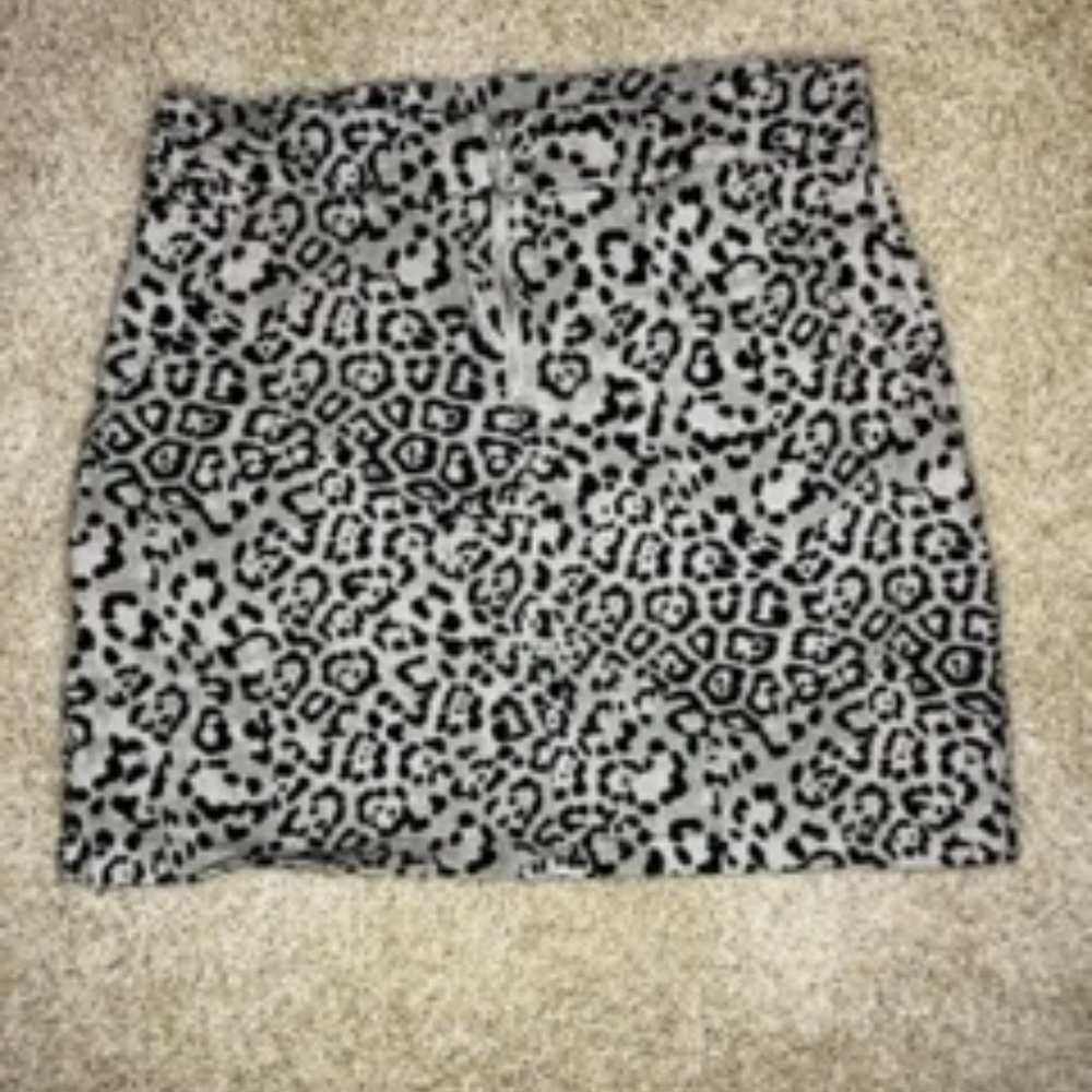 Justify Leopard Print Mini Skirt (Size 2)